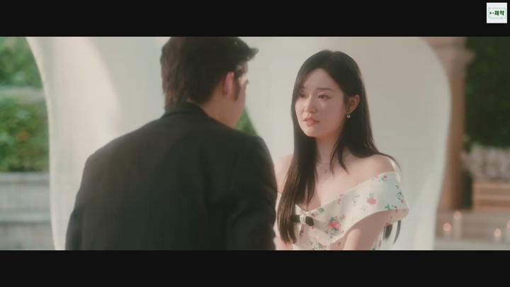 포스터 이미지
