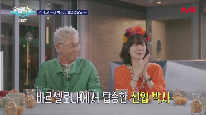 포스터 이미지