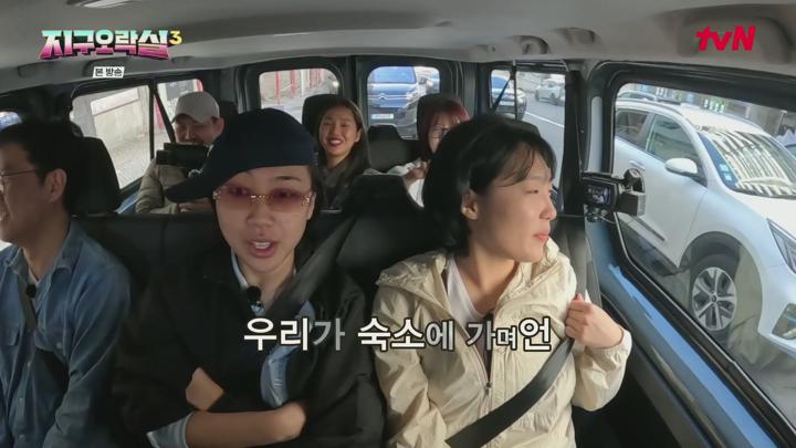 포스터 이미지