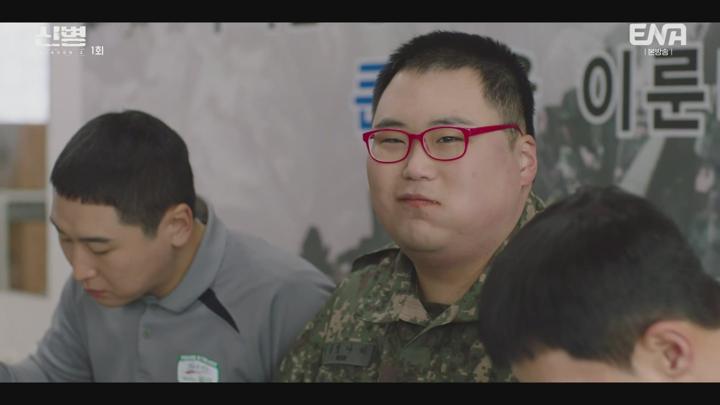 포스터 이미지