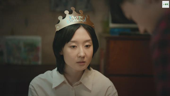 포스터 이미지