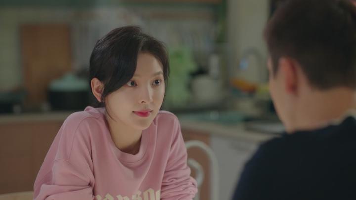 포스터 이미지