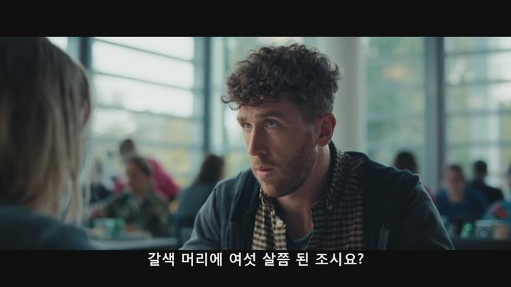 포스터 이미지