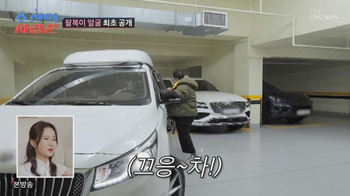 포스터 이미지
