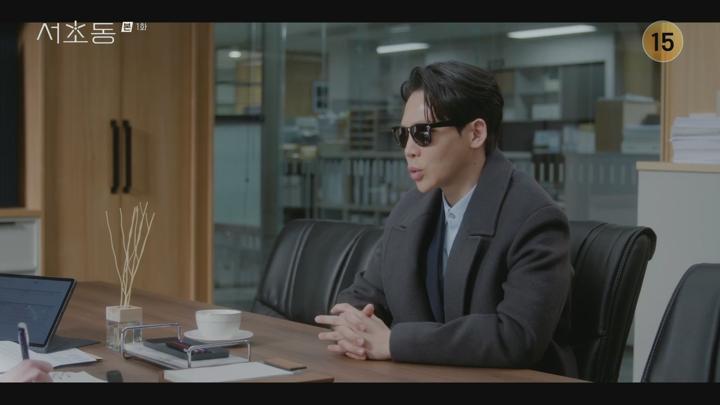 포스터 이미지
